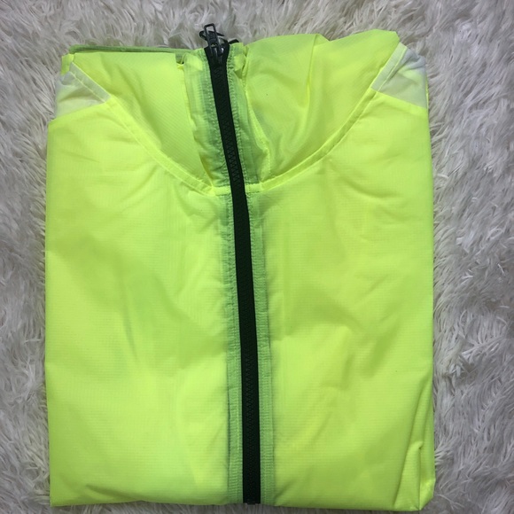5/$30🎉 🎁NWT PINK RIPSTOP Lightweight Jacket - Picture 5 of 7